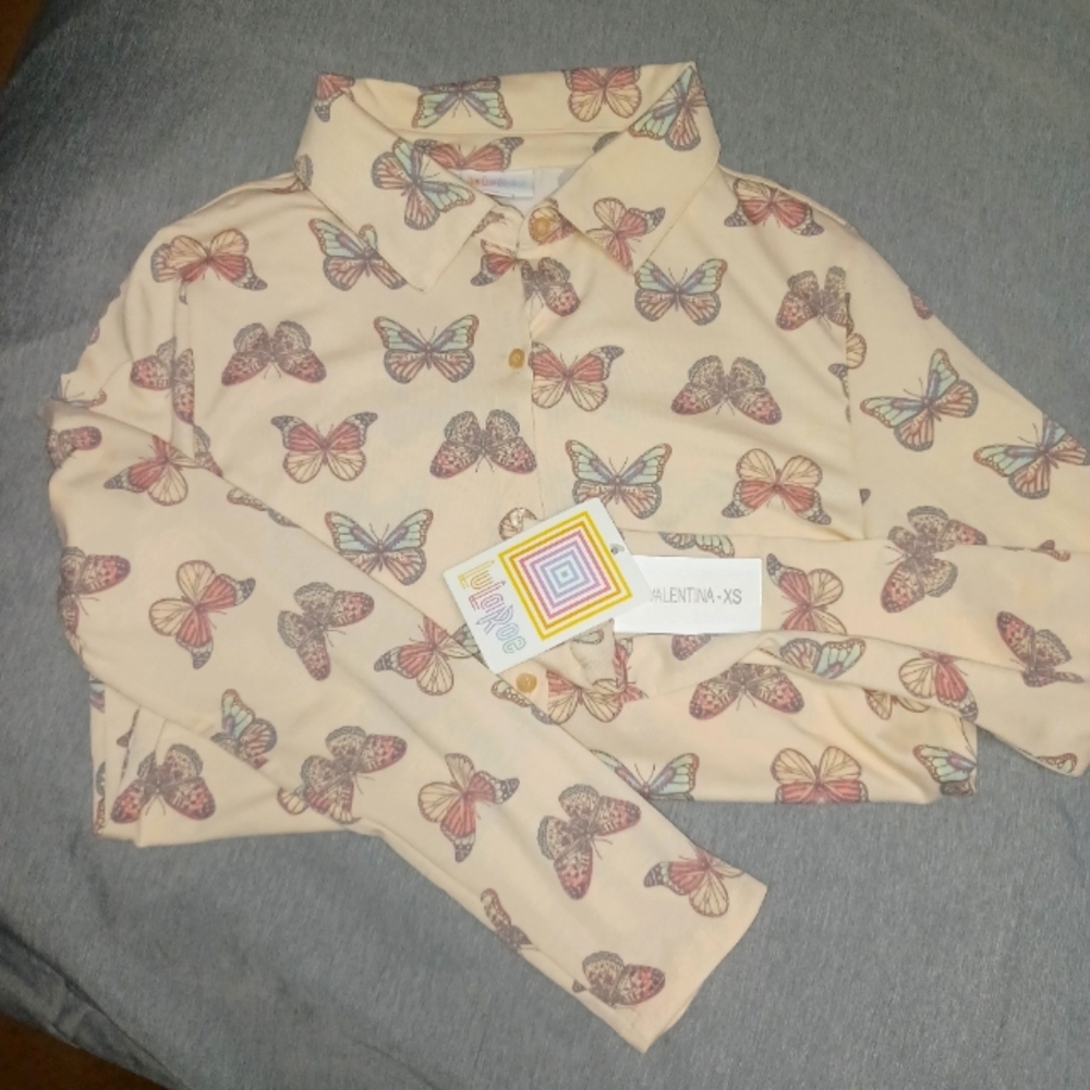 Beautiful Butterfly Lularoe Valentina Button-Up Shirt - Picture 3 of 3